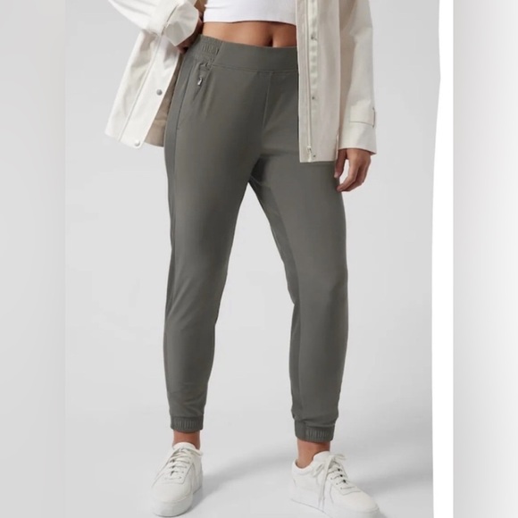 ATHLETA Brooklyn Jogger Size 14 Mountain Olive High Waist Travel Hiking Pants - Picture 2 of 9